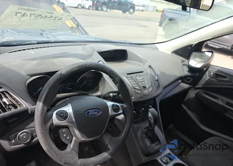 2014 Ford Escape S из США, поврежденный, VIN 1FMCU0F70EUC62733